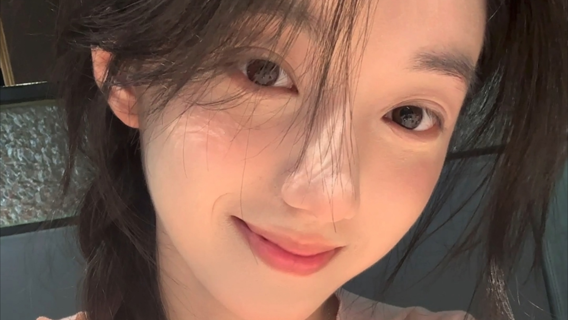 AI与人类关系探索：人类能信任AI的“三观”吗？